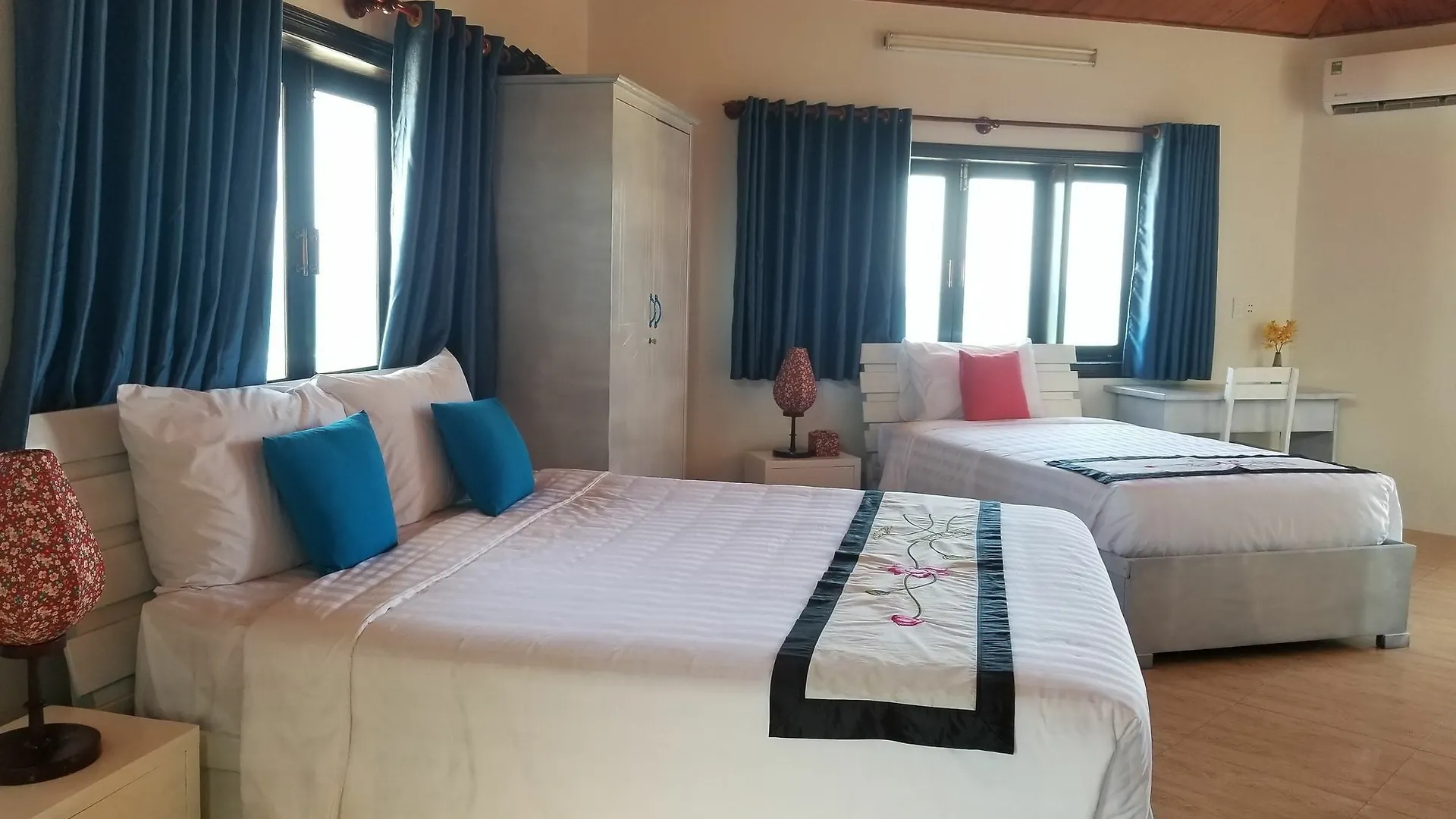 Danabeach Villas Da Nang 3*,