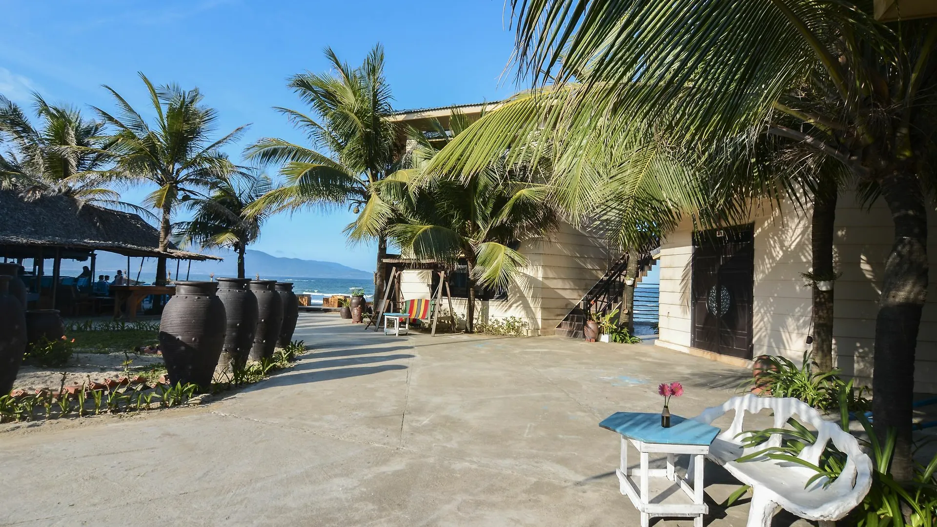 *** Resort Danabeach Villas Da Nang Vietnam